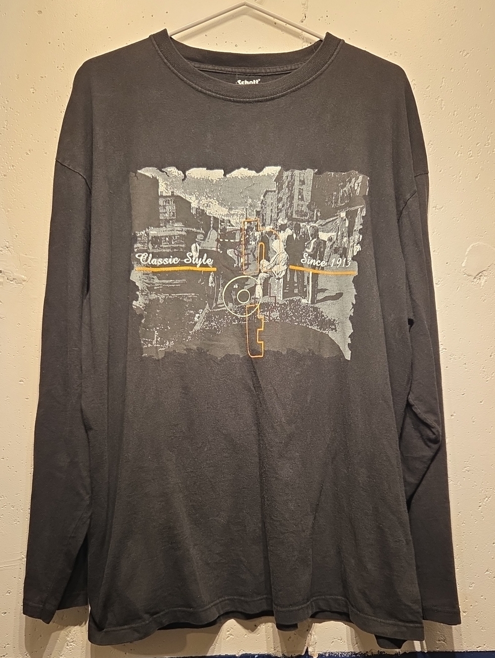 Vintage 2000's Schott NYC Black Long Sleeve Graphic T-Shirt (Large)
